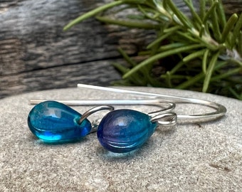 Sapphire Blue glass drop earrings • Color chaning Royal blue, Purple, Green teardrop earrings • Peacock earrings • Pure Titanium earrings