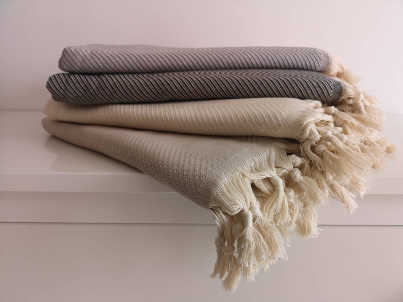 Soft Loom Throw Grey Couch Throw Blanket Fashion Home Decor Cotton Bedspread Housewarming Christmas Gift Black Chevron Blanket image 2