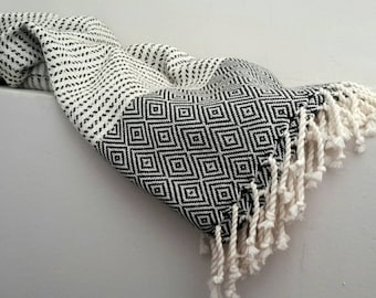 Handwoven Black Diamond Cotton Throw – Boho Sofa Blanket with Tassels