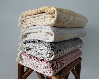 100% Cotton Woven Diamond Blanket – Bohemian Bedroom Throw (80x95 inches)