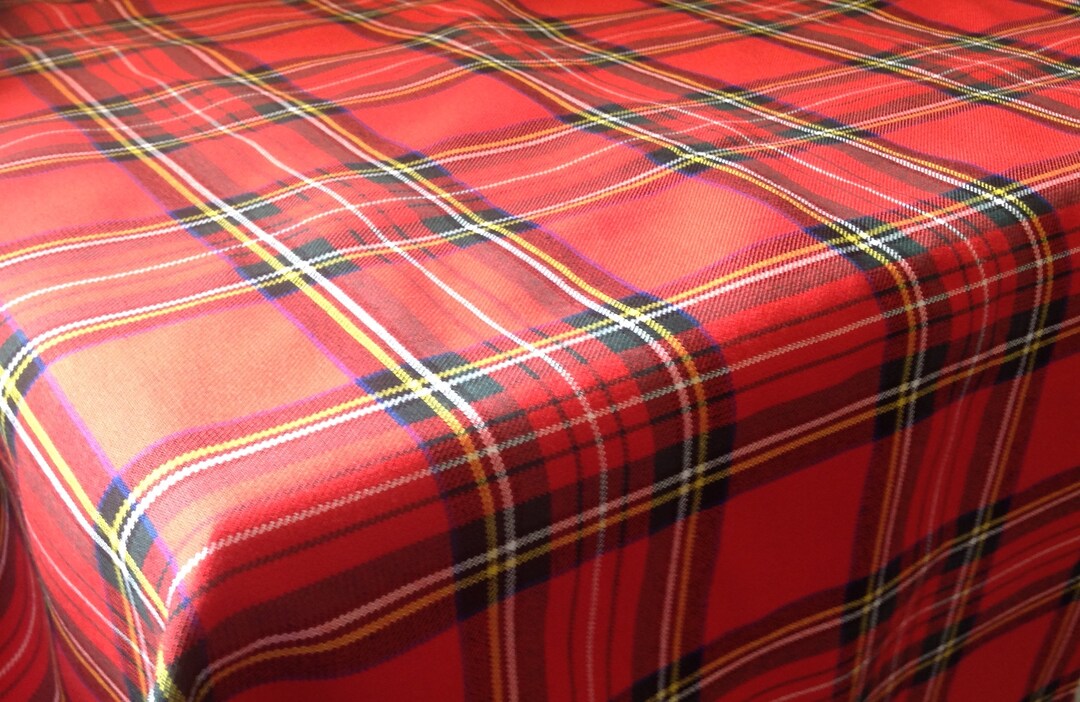 Stewart (High Stewards) Crest Tablecloth - Black Style