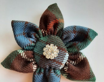 Fraser Ancient Hunting Wool Tartan Flower Diamante Scottish Brooch
