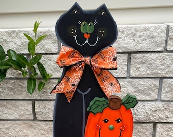 Yard Halloween decor