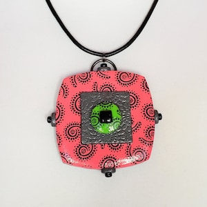 Swirls Pendant Necklace