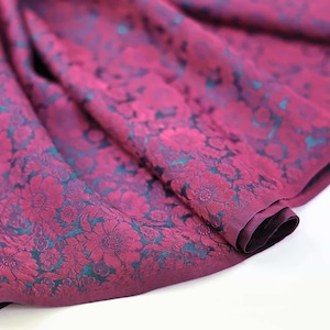 Silk Brocade fuchsia blue effect -50cm- brocard, silk, pink brocard, pink silk, fuchsia brocard, fuchsia dyed, dyed silk, brocard bleu effet