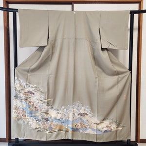 Taupe Tomesode with Japanese landscape, Japanese Kimono, Tomesode, Japanese Matsuri, Japanese festival, 祭り,留袖,