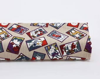 Tela japonesa de gatos Hanafuda fondo beige - 50cm, telas japonesas, 招き猫,猫,ねこ,青海波, Neko, patrón Kitty dobby de algodón, 花札, tarjeta de juego de Japón