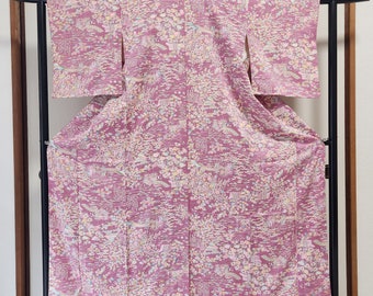 Lilac floral brocade Kimono, Komon Kimono, Kimono vintage, cloth floral pattern, Japanese kimono, lilac cloth, lilac Kimono, lilac brocade