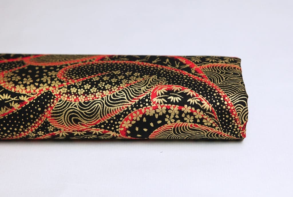 ライト・ランタン motto_kuma / K+M fabric model Shimmering Kente – House Of Mami Wata