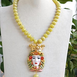 Moor&#39;s head necklace in Caltagirone ceramic, green jade hard stones, Sicilian choker necklace