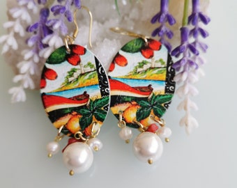 Sicilian wooden earrings with white pearls and coral