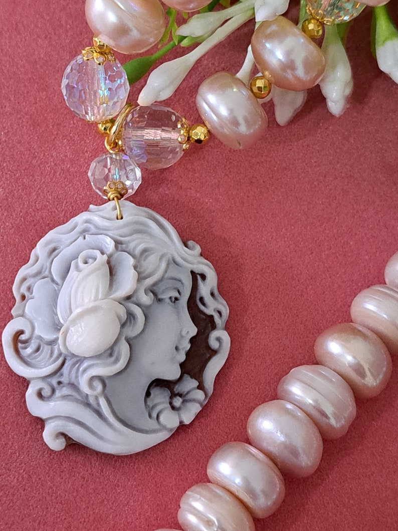 Sardonische Muschel-Cameo-Halskette mit rosa Perlen, italienischer Schmuck Bild 7