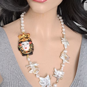 Barokke witte parelketting met Caltagirone-keramiek, Moorse hoofdketting, Siciliaanse ketting