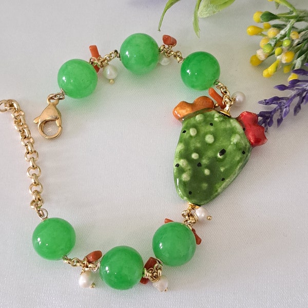 Caltagirone keramische armband, groene kwarts harde stenen, witte parels en koraal, Siciliaanse armband