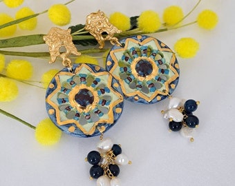 Caltagirone ceramic earrings, pearl earrings, white pearls and blue agate hard stones, Sicilian earrings