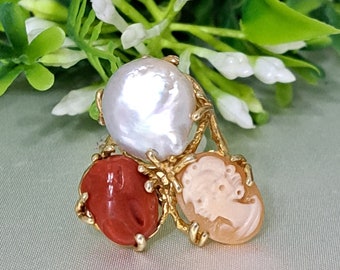 Anillo camafeo concha sardónica, coral rojo y perlas barrocas blancas, anillo de plata 925, joyería italiana