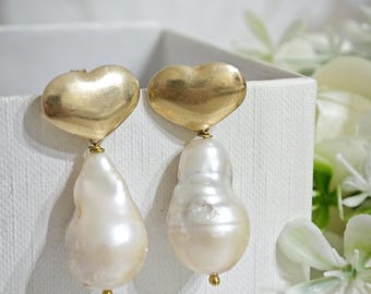 White baroque pearl and heart earrings in gold-plated 925 silver, Italian jewelry