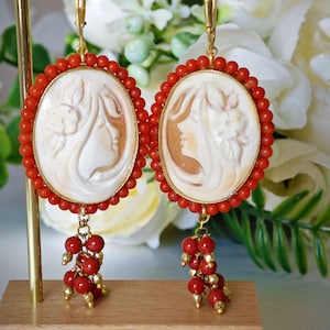 Sardonyx shell cameo earrings and white cluster pearls, Italian jewelry