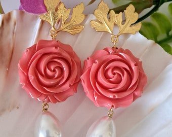 Drop earrings with pink roses and white teardrop pearls