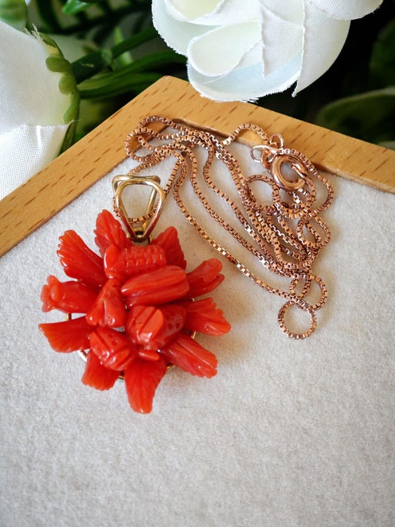 天然地中海産赤珊瑚ペンダントとローズゴールドメッキ925シルバーの 