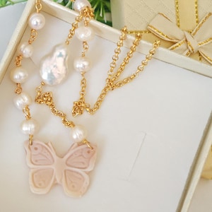 Sardonyx shell cameo necklace with white pearls, Italian jewelry