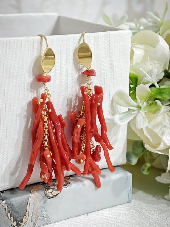 天然赤珊瑚のイヤリング、金メッキ925シルバーのイヤリング