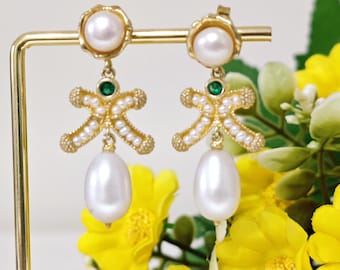White baroque pearl earrings with gold-plated 925 silver, Italian jewelry