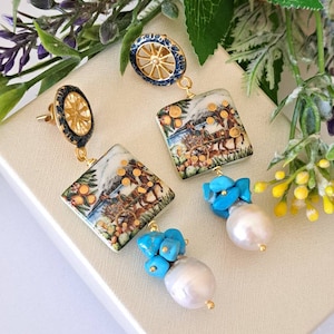 Caltagirone keramische oorbellen, witte barokke parel en turquoise oorbellen, Siciliaanse oorbellen