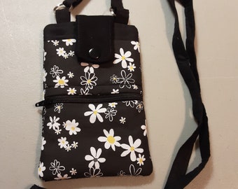 Cell Phone Purse, Crossbody Strap, Black and White, Daisy flowers