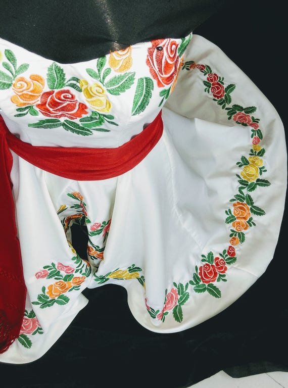 Embroidered Mexican Dress. Vestido Mexicano Bordado.custom-made
