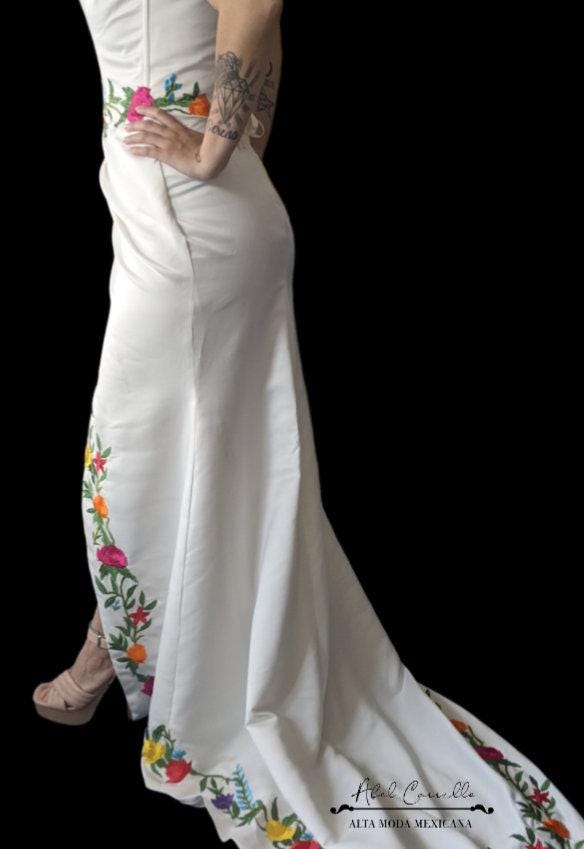 latino wedding dress designers Mexican Dress. Evening Dress. Corset bodice. Custom made. Vestido Estilo Mexicano. Novia. Dama . Madrina. Hecho a la medida Waist:W-34 Denim Ball Gown made style:dress-maxi shoulder corset bodice and