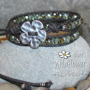Double Wrap Bracelet, Daisy Bracelet, Green Czech Glass Beaded Bracelet, Czech glass bracelet, green bracelet, wrap bracelet, Daisy Bracelet