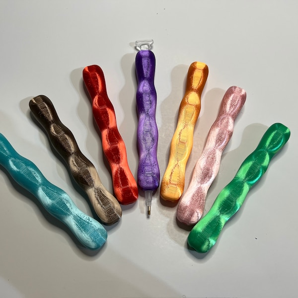 3D Printed No Roll Diamond Painting Pen Earthworm Shape in 8 Silk Colors Lightweight