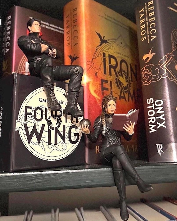 Fantasy Shelf Sitters - Violet Sorrengail or  Xaden Riorson - Fourth Wing - Hand painted