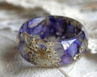 Real Flower Resin Ring, Nature Inspired Terrarium Jewelry, Queen Anne's Lace Flower Resin Ring, Delfinium Blue Petals, Engagement Men Ring