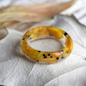 Pressed Flower Jewelry,Mens Resin Ring, Nature Inspired Engagement Rings, Botanical Terrarium Jewelry, Eco Friendly, Clear Resin, Real Plant