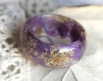 Echte Blume Ring aus Gießharz, Natur Terrarium Schmuck, lila Blütenblätter Ring, Natur inspiriert Verlobungsringe, Ring Blume, Natur Ringe Harz,