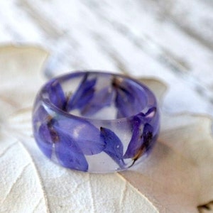 eco resin ring Resin ring flower botanical resin jewelry Delfinium dried blue petals Nature inspired engagement rings Wide band ring
