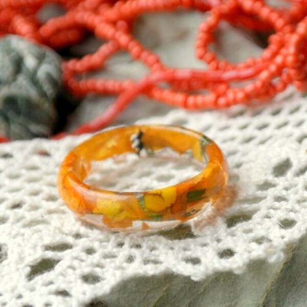 eco resin ring REAL FLOWER RING orange ring  nature inspired engagement rings Nature ring Resin flower ring Resin jewelry leaf ring Petals