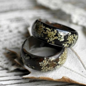 Resin Ring, Real Dark Flower, Nature Inspired Engagement Rings, Terrarium Nature Rings, Queen Anne&#39;s Lace, Flowers Ring, Men Women Jewelry