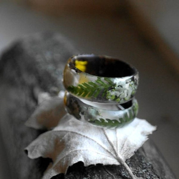 Birch Bark Ring, Moss Lichen Resin Ring, Dried Fern Terrarium Jewelry, Mens Ring, Nature Inspired Engagement Rings, Real Forest Flower Gift