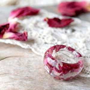 eco resin ring REAL rose FLOWER RING  Resin jewelry rose petals nature inspired engagement ring botanical handmade jewelry Eco Friendly