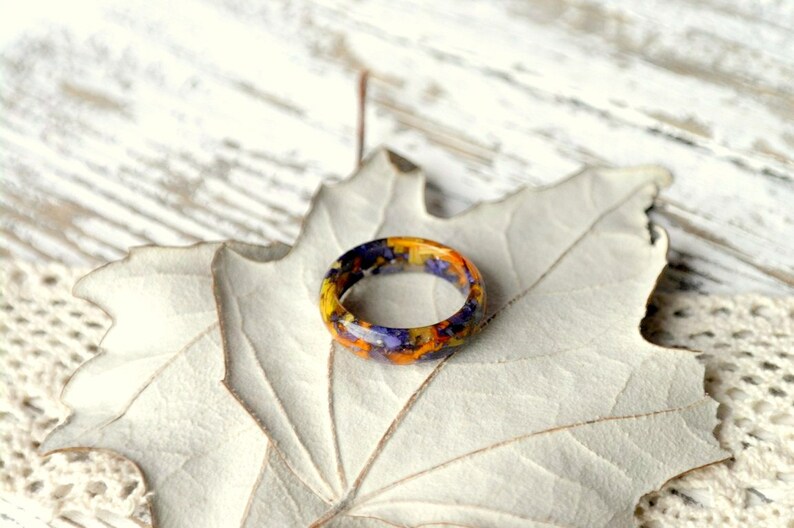 Resin Ring, Real Plant Terrarium Ring, Dried Summer Flower Jewelry, Nature Lovers Gift, Men Women Ring, Nature Inspired Engagment Ring image 3
