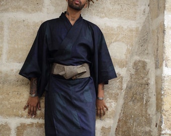 Traditional Japanese yukata in checkered cotton, Sumo pattern, with a matching belt