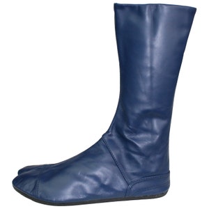 Japanese tabi boots in soft leather, very comfortable, very light, halux valgus correction, barefoot sensation, and avant garde Blue