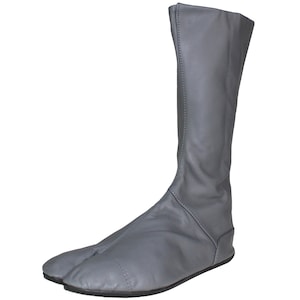 Japanese tabi boots in soft leather, very comfortable, very light, halux valgus correction, barefoot sensation, and avant garde Gray