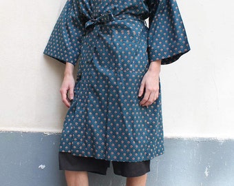 Printed cotton kimono, with 2 pockets and a belt, Washable unisex kimono, Japanese style bathrobe, Long Japanese jacket