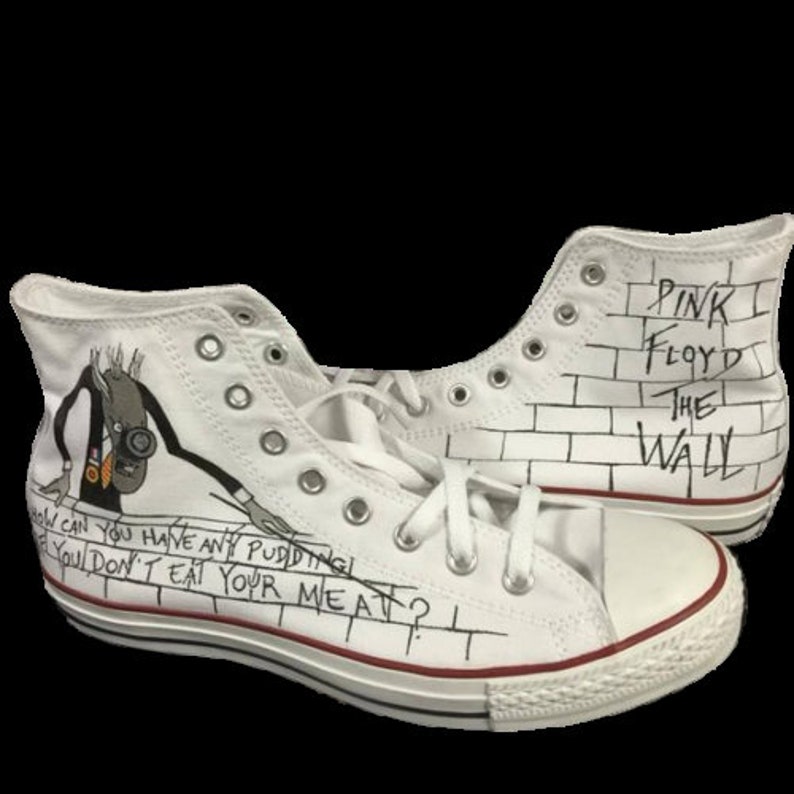 Pink Floyd The Wall Converse handpainted - dipinte a mano لعبة حزر مين Pink Floyd The Wall Converse handpainted - dipinte a mano لعبة حزر مين