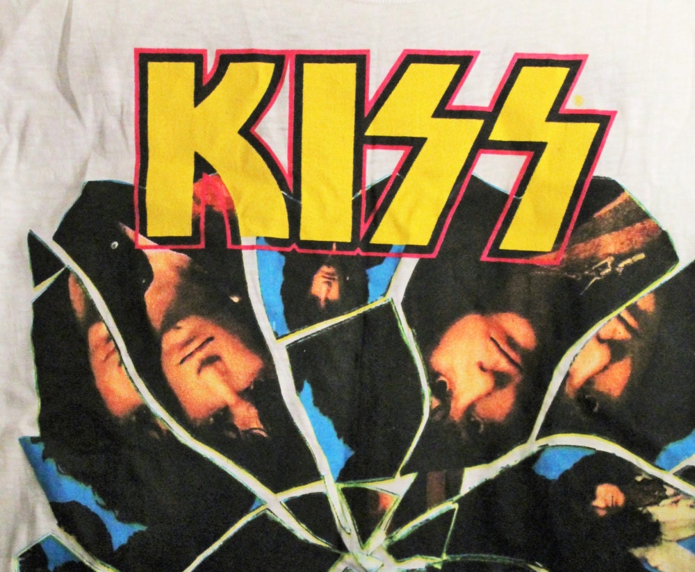 KISS Concert T Shirt! 1987 Authentic Vintage! Kiss Crazy Nights Tour Size XL