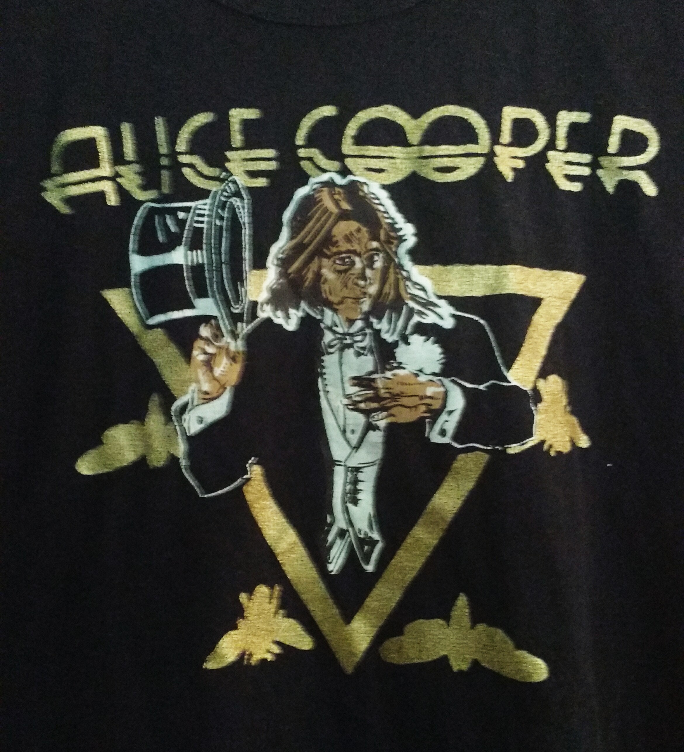 Alice Cooper, Vintage Concert T Shirt, RARE ORIGINAL!! Authentic Vintage  1975! 